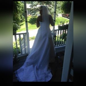 WEDDING DRESS SIZE 16